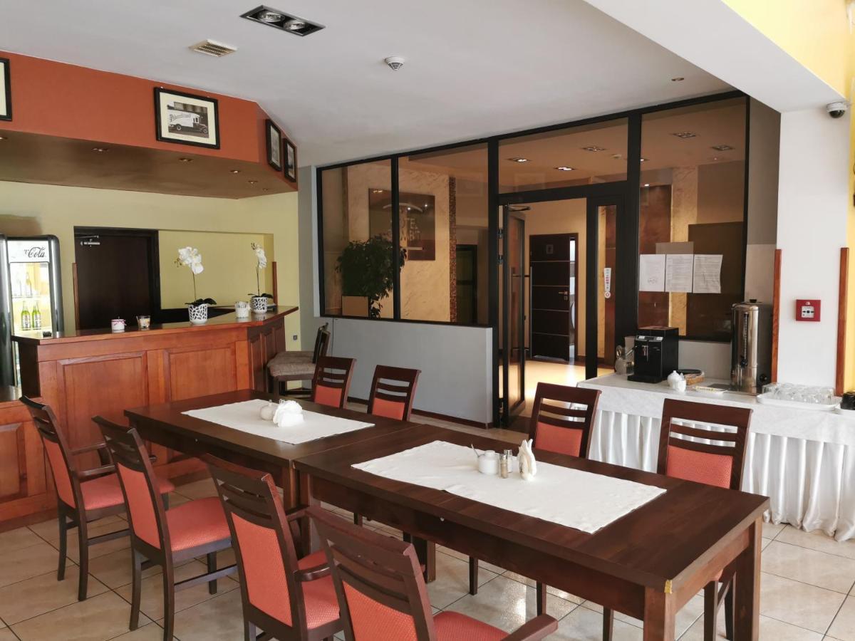 Hotel Gambit I Restauracja Cieszyn Cieszyn  Eksteriør billede